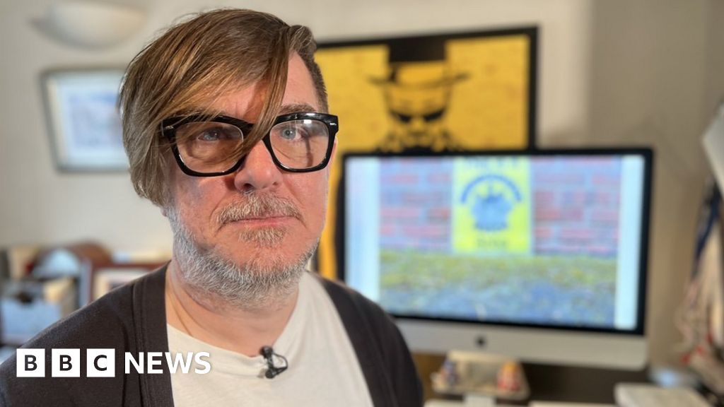 Gloucester photographer turns rubbish into fulltime career