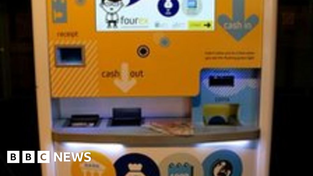 Kiosk That Turns Foreign Coins Into Pounds Opens In London Bbc News - 