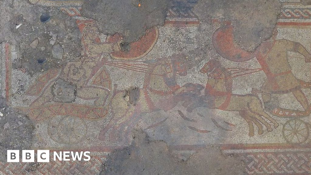 Roman mosaic and villa complex found in Rutland farmer's field