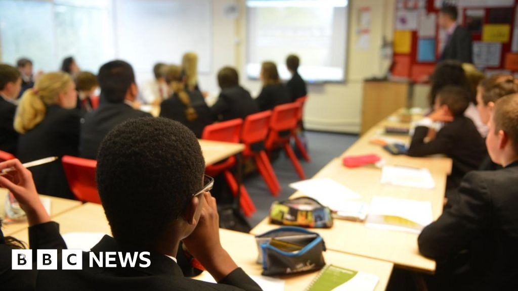 Ministers could ease way for councils to run academies - BBC News