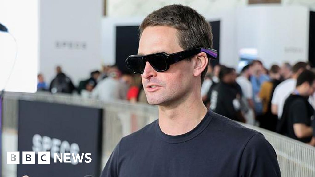 Snap unveils new Specs smart glasses after previous disasters