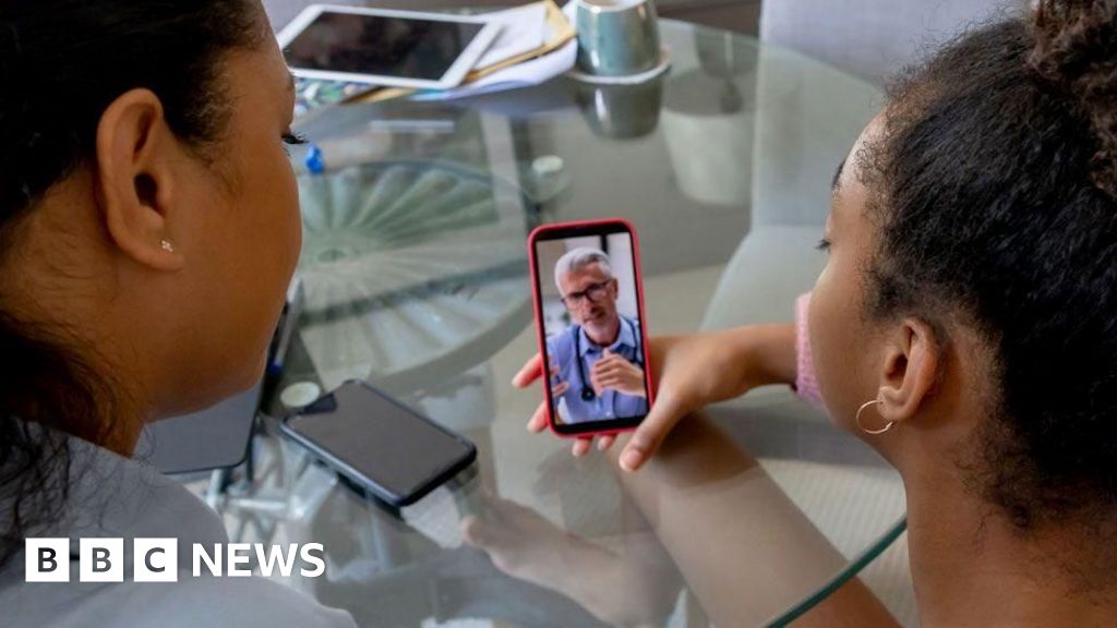 New NHS online hospital to focus on eyes, menopause and prostates