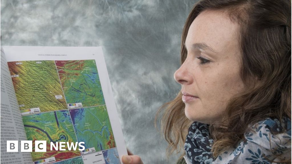 The secrets of iceberg 'doodles' BBC News