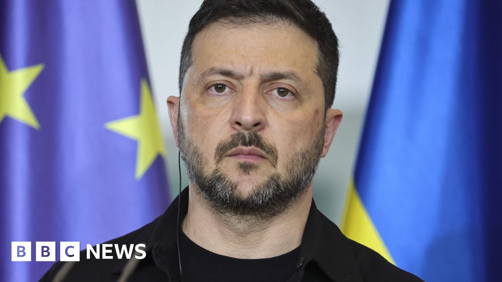 Russia complicating end to war, says Zelensky, as Trump pursues peace deal