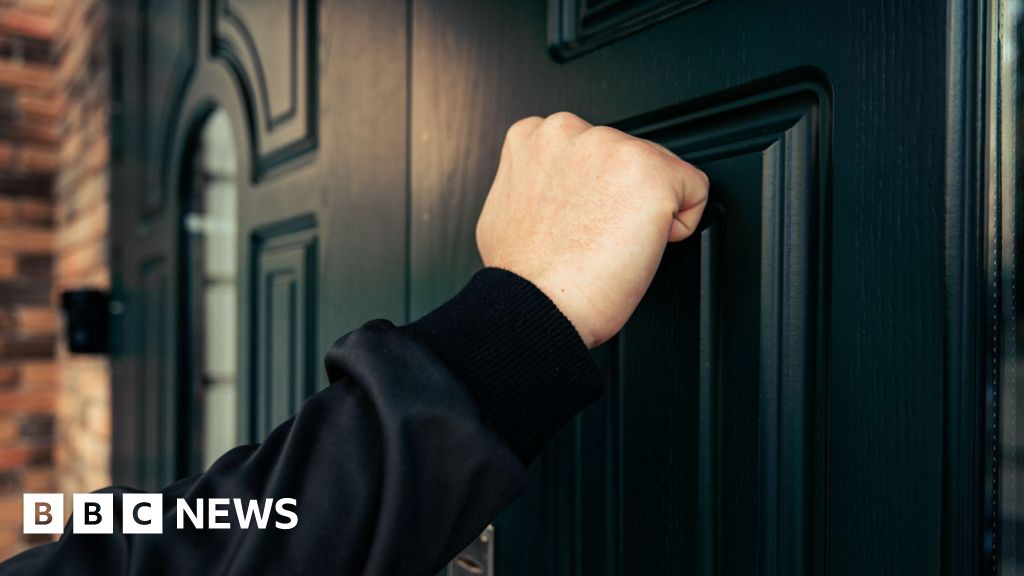 Multiple Charities Warn Public of Scammers Posing as Fundraisers Across US, UK