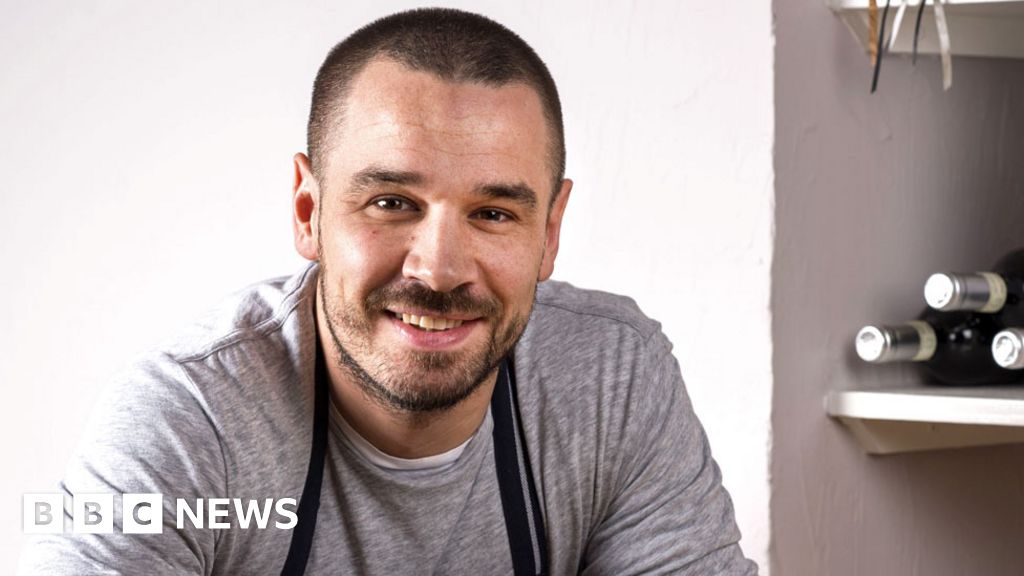 Chef Gary Usher Offered A Homeless Man Work But Now What Bbc News