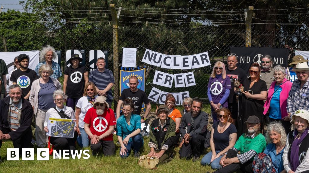 Anti-nuclear weapon campaigners to stage camp at RAF Lakenheath