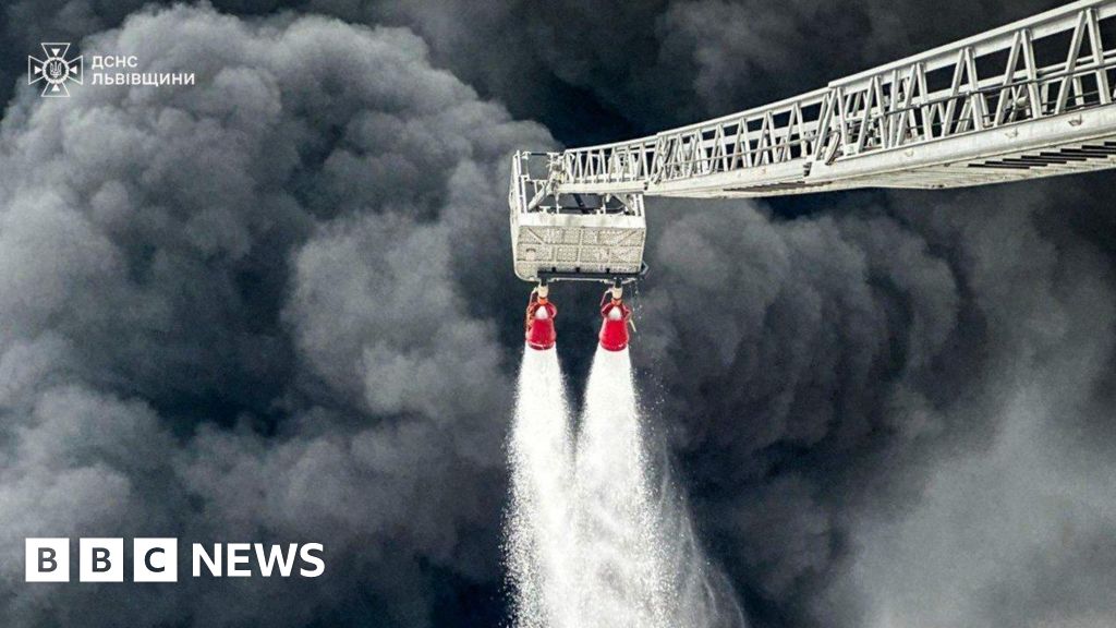 Ukraine-Hungary Druzhba oil pipeline row threatens EU loan