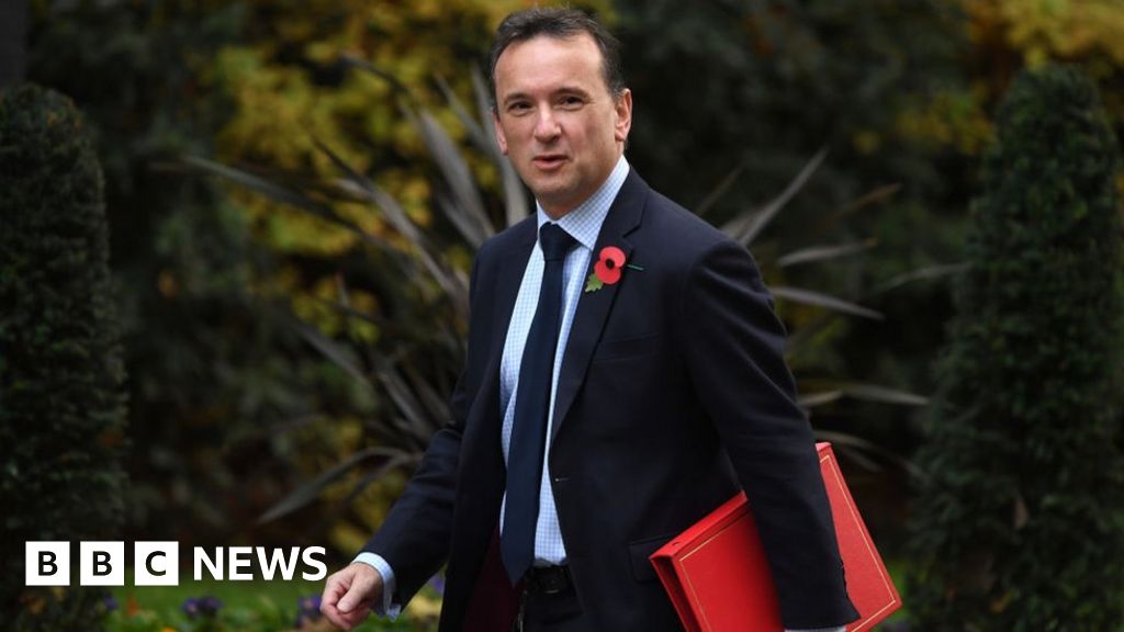 Alun Cairns: Call for probe into contract to firm that hired Tory MP