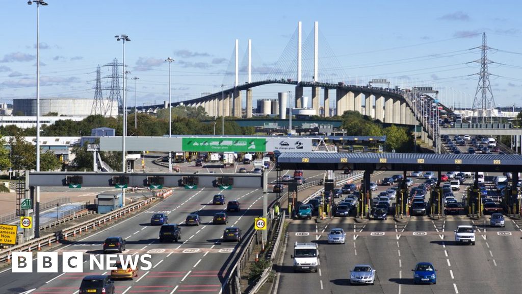 Dartford Crossing: Motorcyclist dies in crash with lorry - BBC News