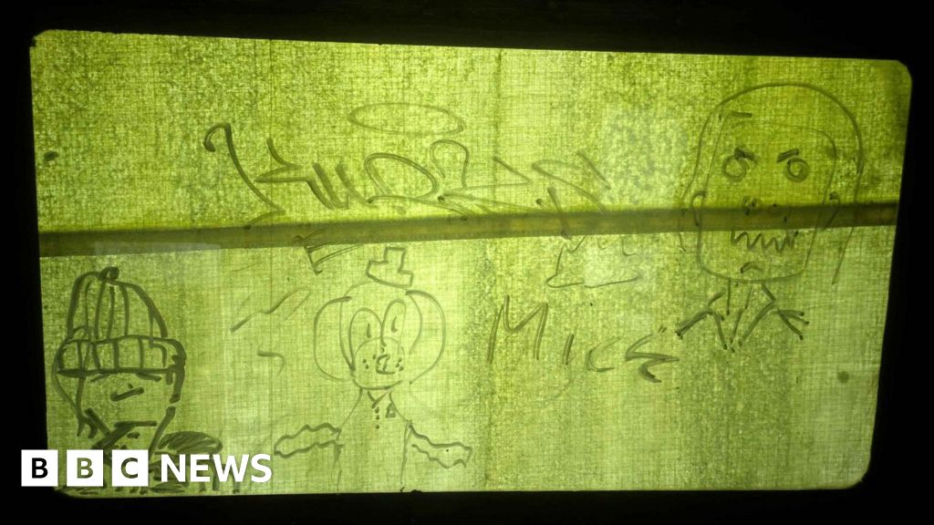 bbc.co.uk - David Pittam - Vandals damage historic Great Central Railway carriages