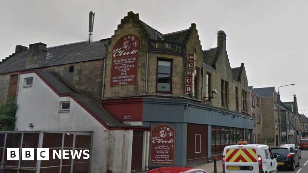 three-men-steal-safe-from-broxburn-snooker-club