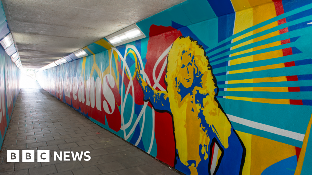 bbc.co.uk - Eleanor Lawson - Robert Plant mural unveiled as part of West Bromwich underpass scheme