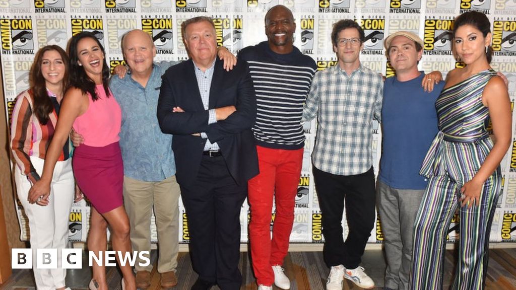 Brooklyn Nine Nine Cast Talk About Race And Sexuality At Comic Con Bbc News
