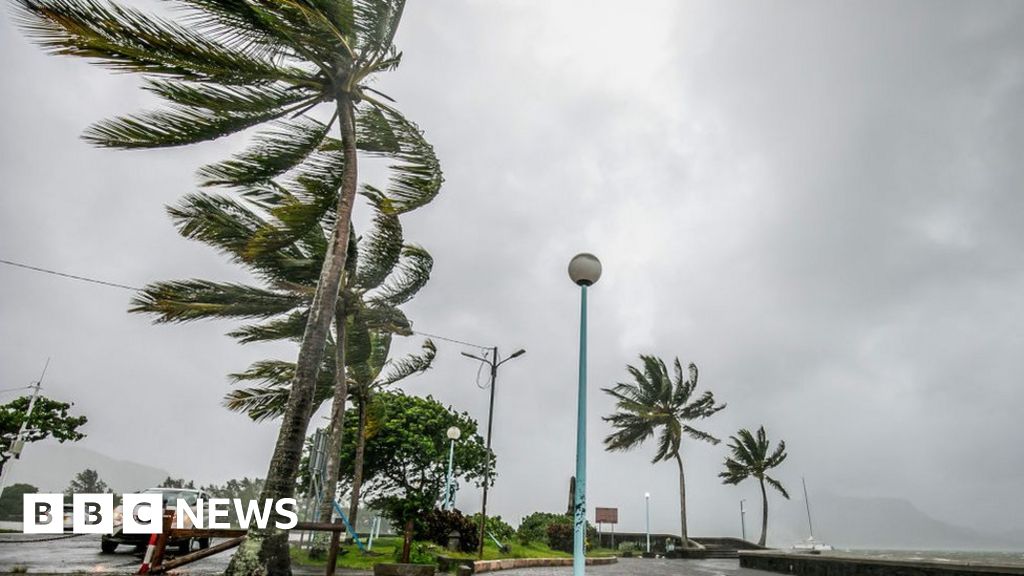 Cyclone Belal: Mauritius raises warning to maximum
