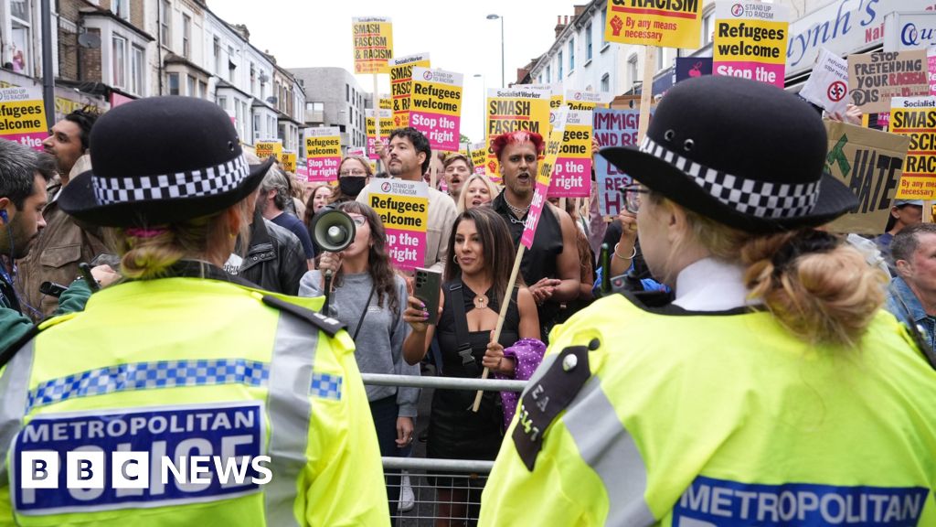 1000’s of anti-racism protesters take to England’s streets