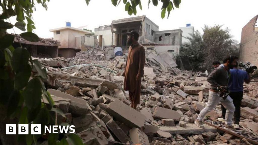 'It felt like the sky turned red', says witness to India strike in Pakistan