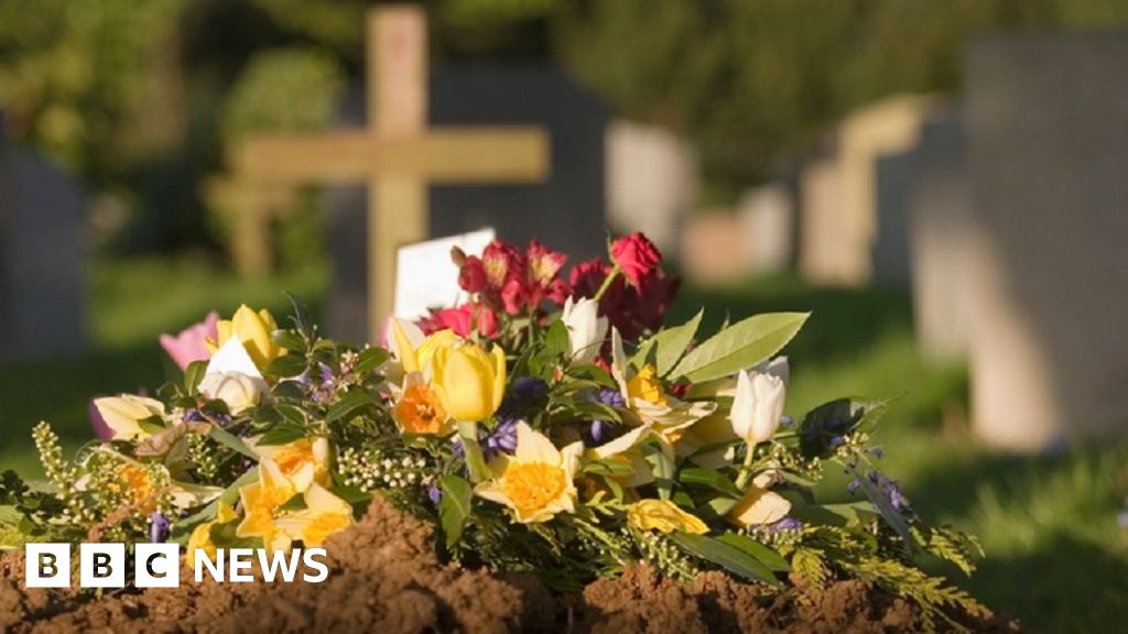 Winter deaths in Scotland at highest level in 18 years - BBC News