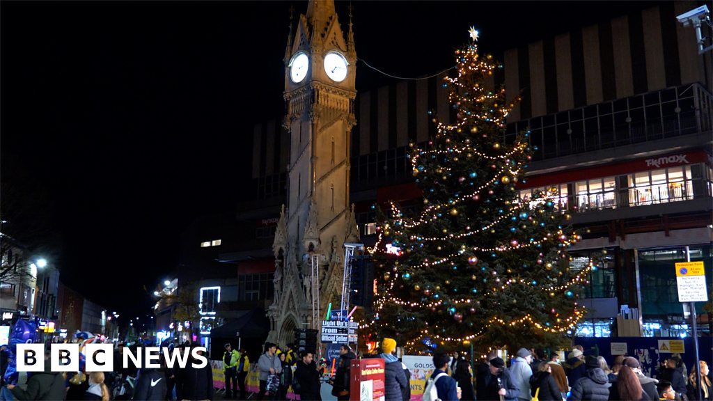 Leicester 'buzzing' for Christmas lights switchon BBC News