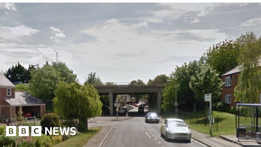 Littlemore Oxford attempted murder Two men arrested BBC News