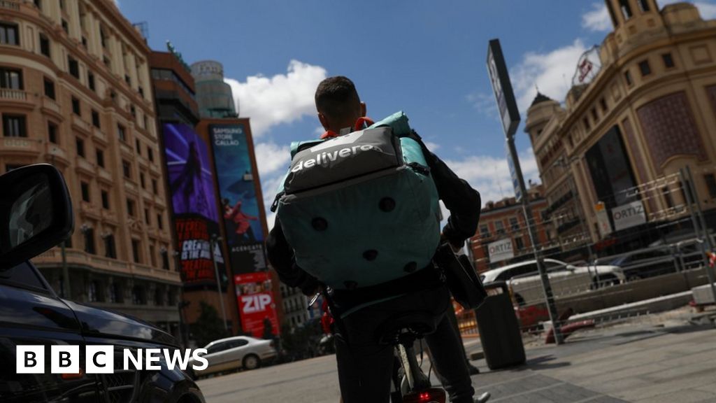 Gig economy pressures make drivers 'more likely to crash'