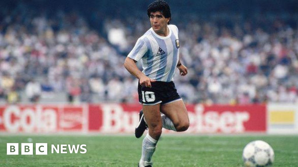 Trial of Maradona's medical team collapses