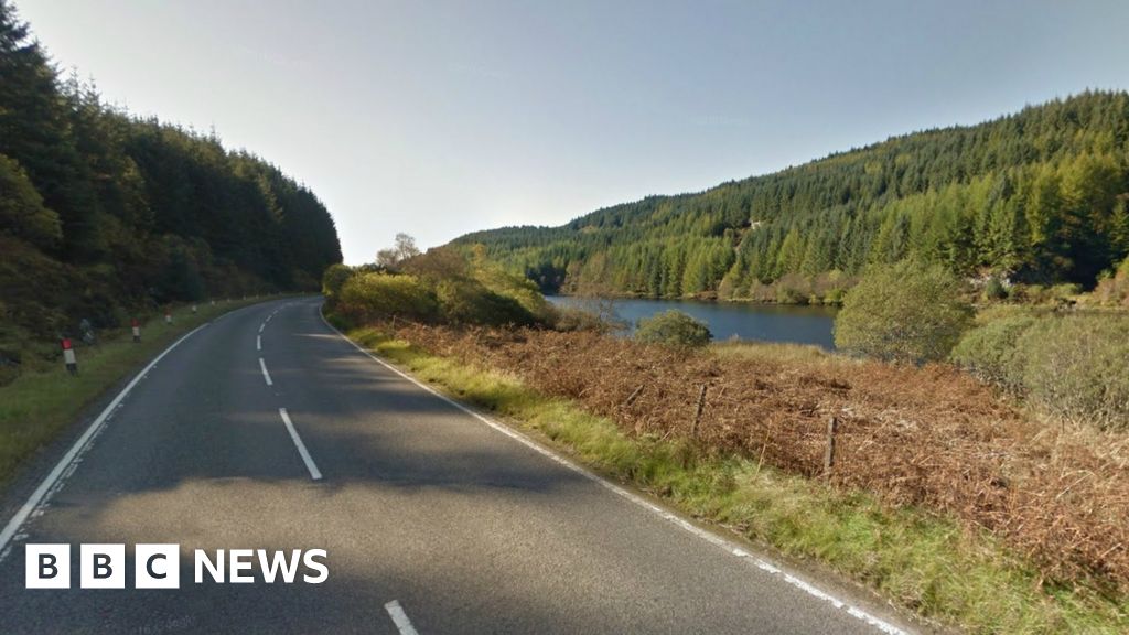 Road closed after car and motorbike crash south of Oban - BBC News