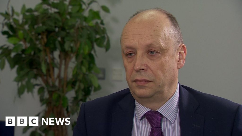 Northern Ireland Extra Stormont cash 'not enough to fix health issues'