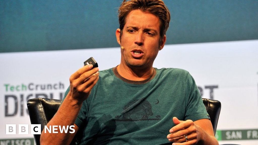 GoPro shares plunge 28% on revenue forecast - BBC News