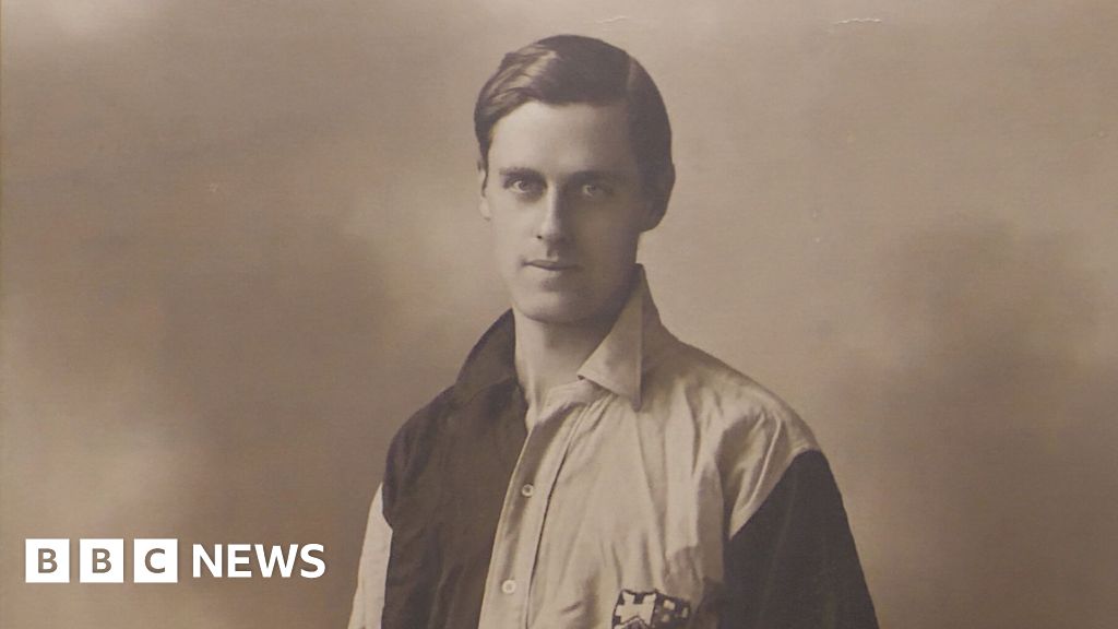 West Bromwich Albion cap tribute for player killed in World War One