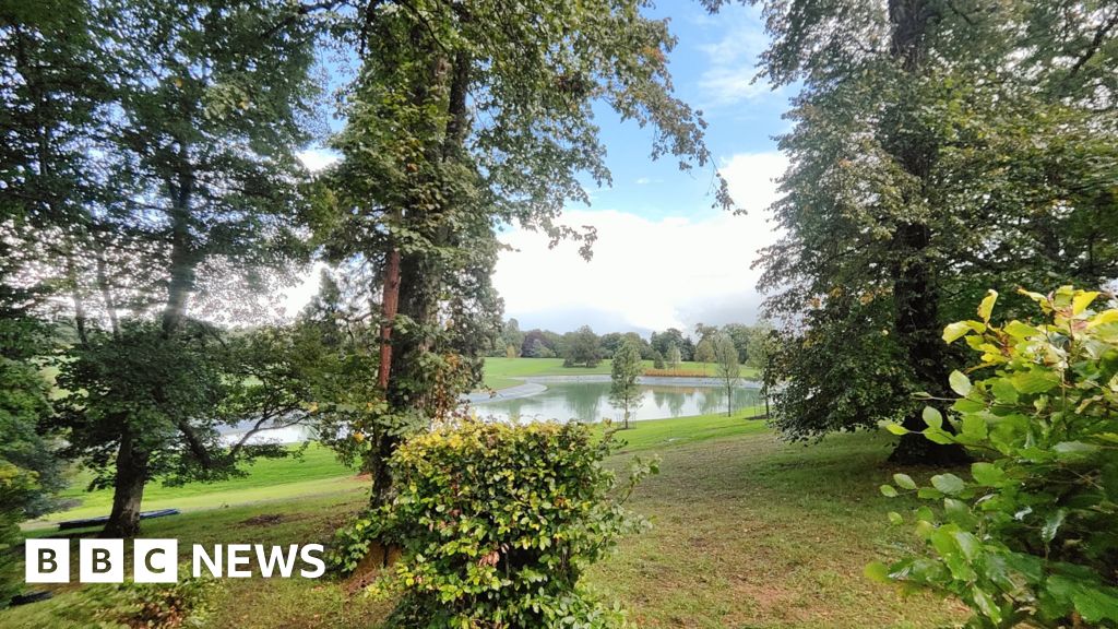 Water firm bans tankers from transporting water for billionaire's lake