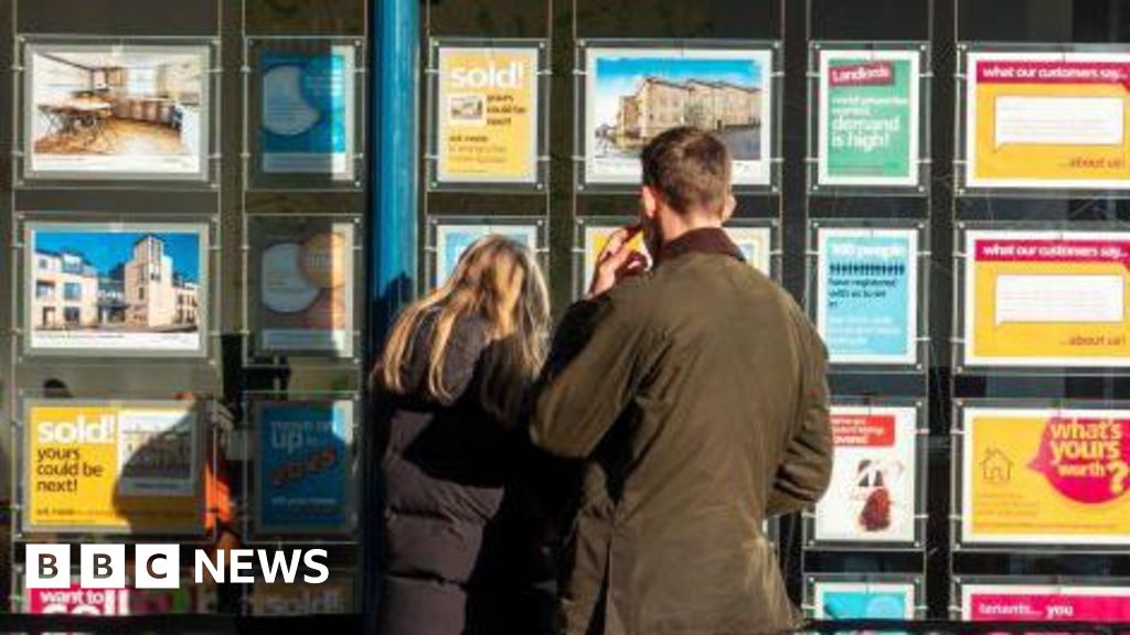 Barclays cuts rates on some mortgages to below 4%