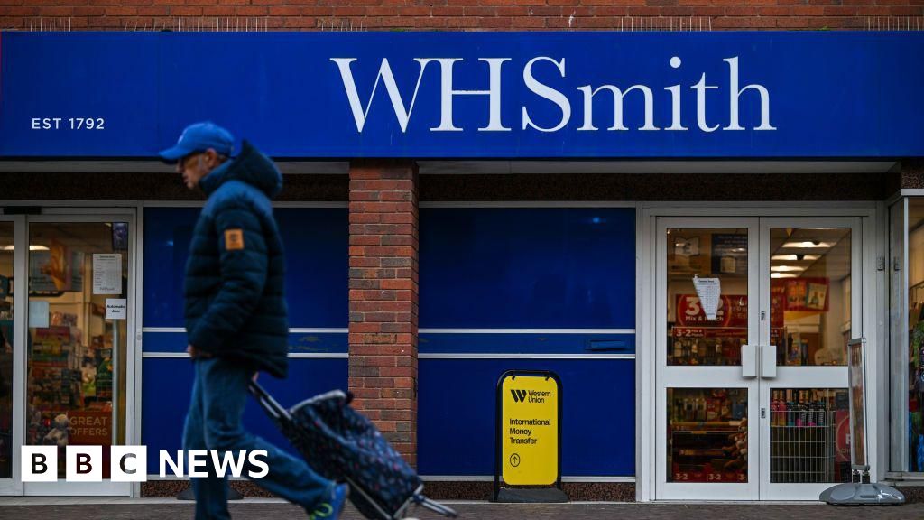 WH Smith sedang dalam pembicaraan untuk menjual senjata kelas atas