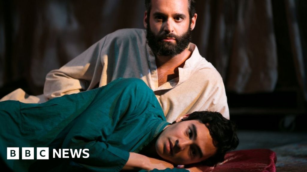 Smol Boy Sexy Videos - Bacha bazi' outrage after pandemic takes play to the small screen - BBC News