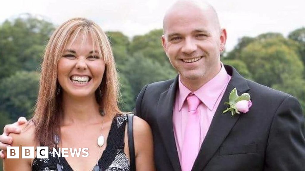 Throckley Couple Use Kidney Swap To Save Wifes Life BBC News