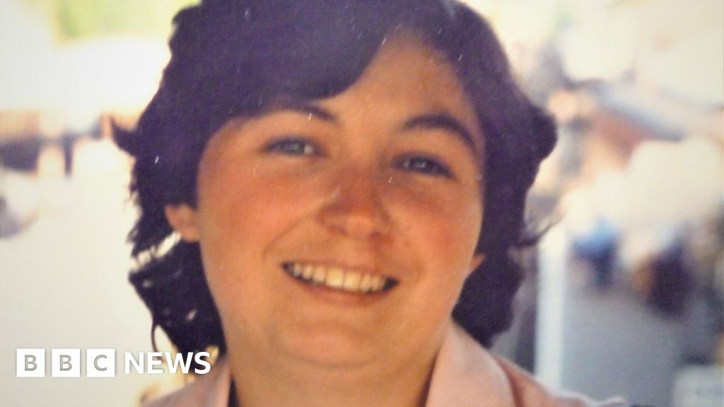 Ian Paterson breast cancer patient from Solihull called him 'saviour', court hears