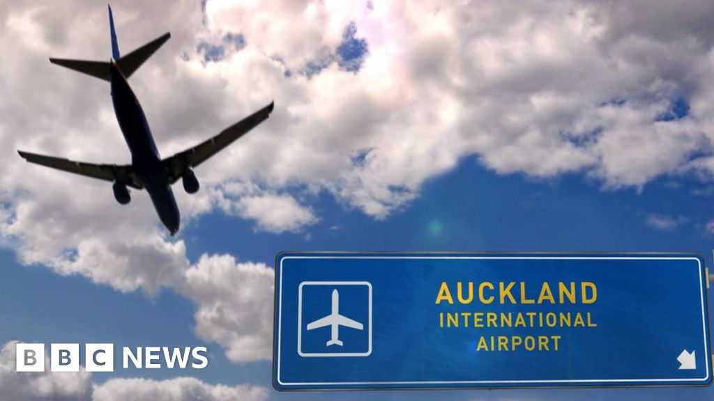 New Zealand airport worker tests positive day after bubble opens