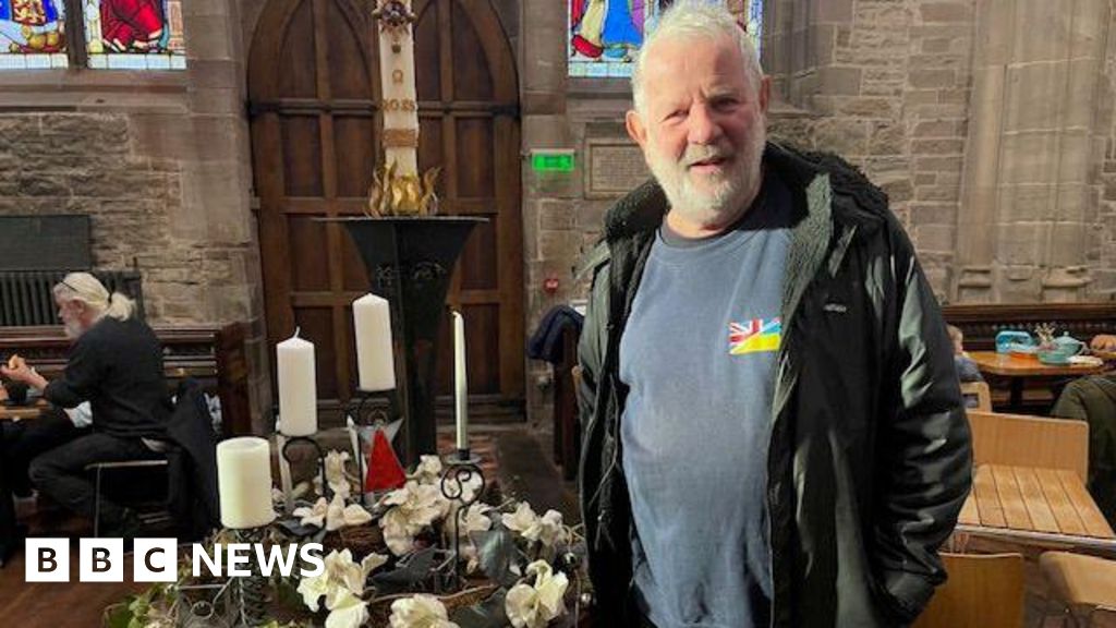 Used candles turned into stoves for Ukraine