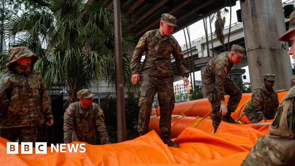 Watch: Residents prepare as outer bands of Milton hit Florida