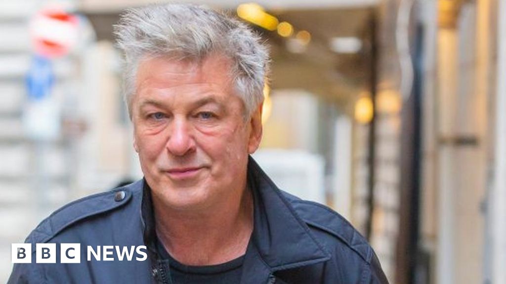 Alec Baldwin: Criminal charges dropped over shooting, say lawyers