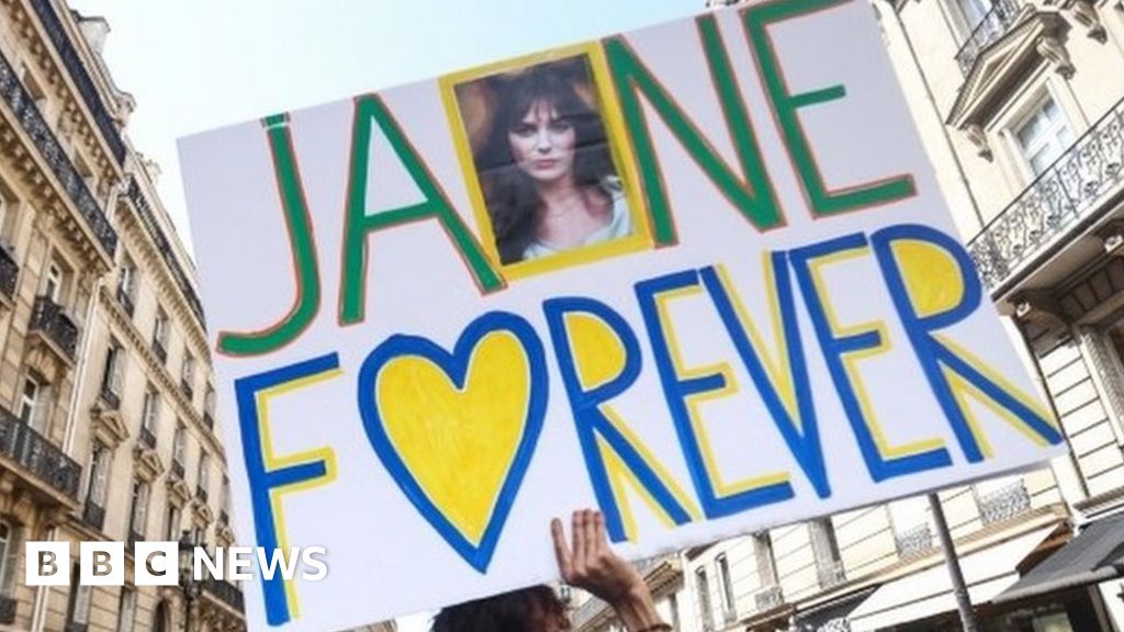 Jane Birkin's funeral in Paris draws celebrities and crowds