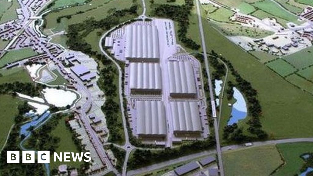 Radlett Aerodrome rail freight depot land is sold by council after 18 ...