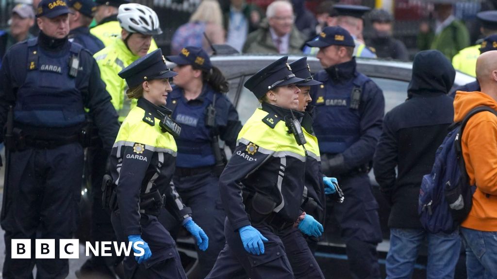 Protests in Dublin Address Fuel Taxes, Immigration, and Climate Policies