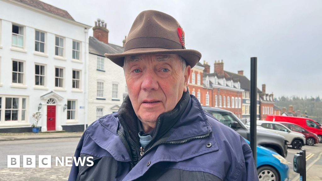 Ludlow man slams lack of signs to allow him to charge his electric car