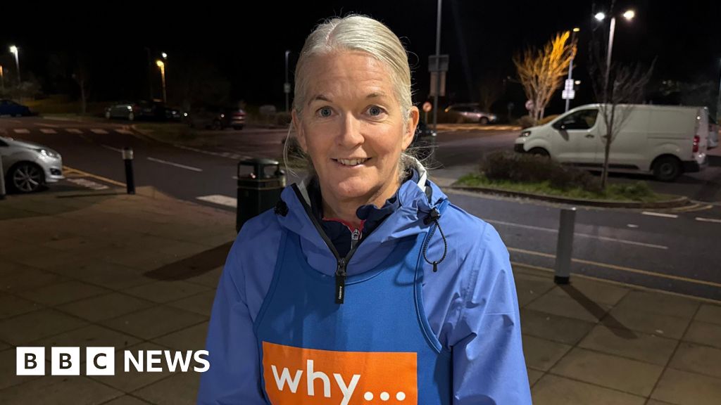 Frome police inspector finishes year-long run challenge for women