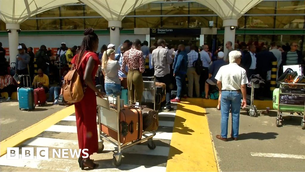 Kenya airport strike leaves thousands stranded - BBC News