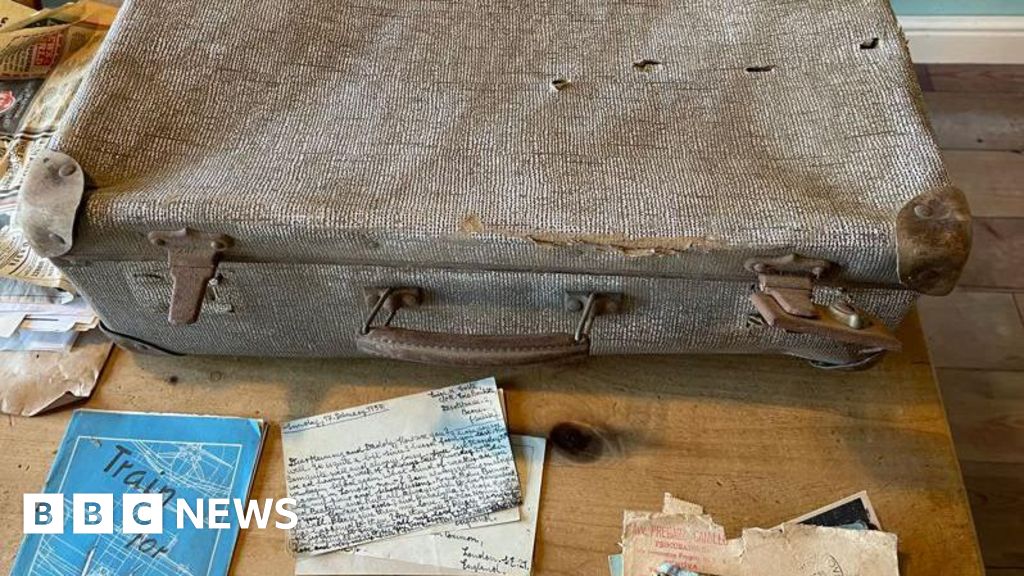 Clues into mystery World War Two suitcase following appeal