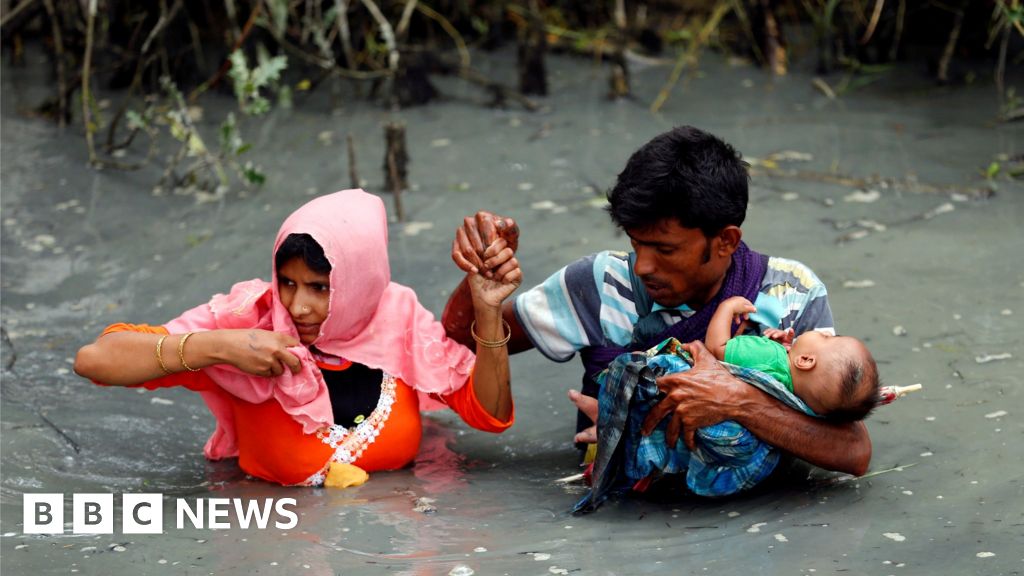 Rohingya Crisis Exodus Swells As 270000 Flee Myanmar