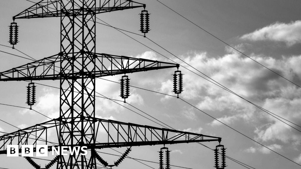 South Kesteven Councillors Consider 60km Pylon Plans Between Lincolnshire, Leicestershire