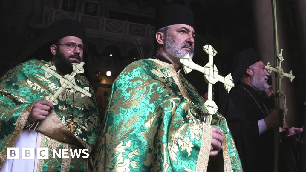 Churches criticise Israeli curbs on Orthodox Easter event in Jerusalem